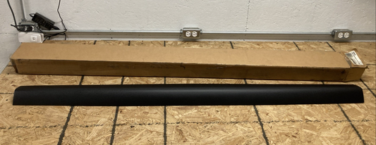 New Genuine Bushwacker 58506 Ultimate Smoothback Textured Tailgate Cap