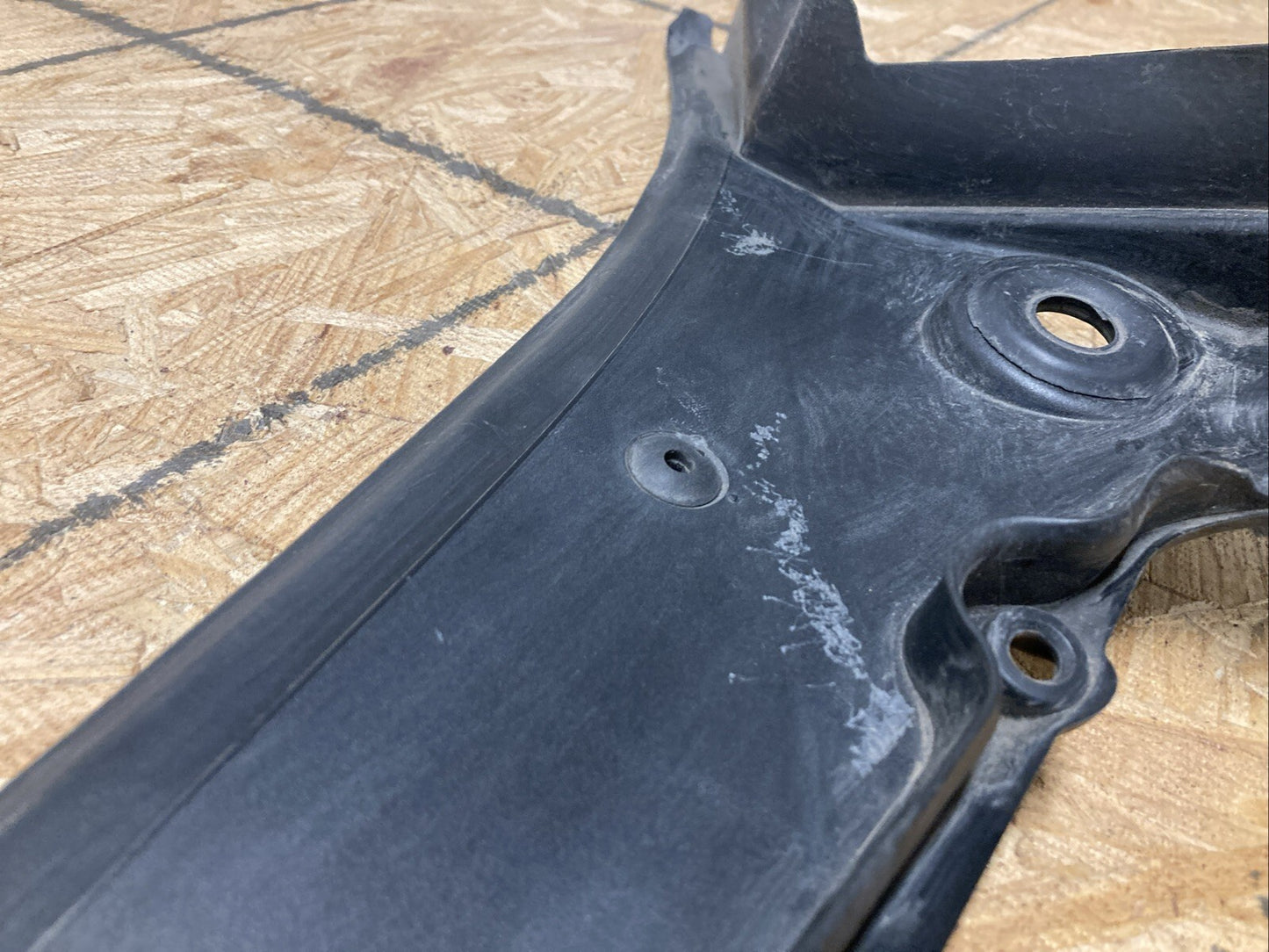 New Genuine BMW 5171 7184563 Rain Tray/ Water Deflector