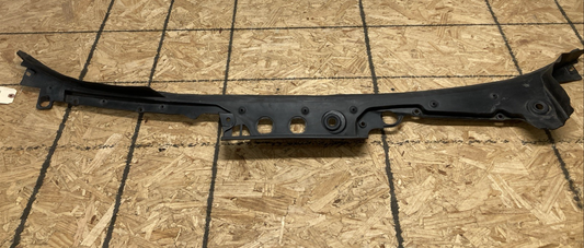 New Genuine BMW 5171 7184563 Rain Tray/ Water Deflector