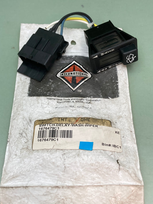New Genuine International 1676479C1 SWITCH, W/W/ DELAY