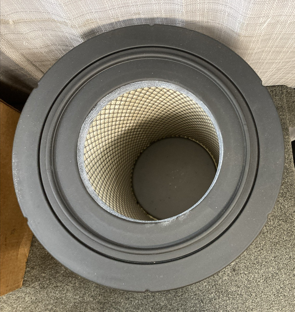 New Genuine Wix 46556 Air Filter