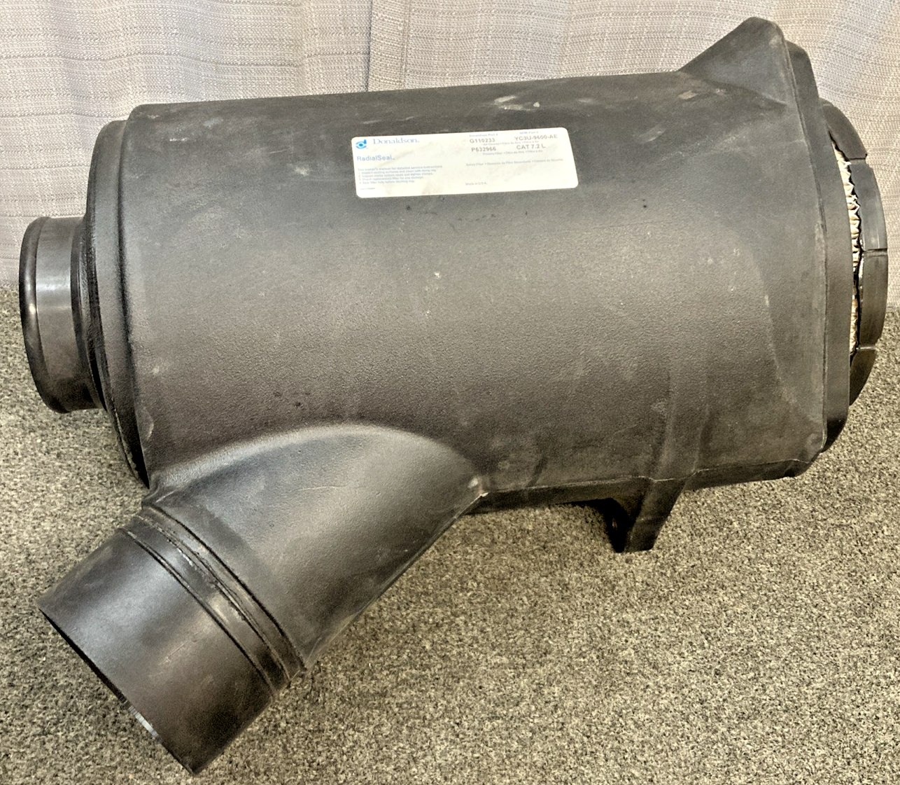 New Genuine Donaldson G110233 Air Filter Housing YC3U-9600-AE