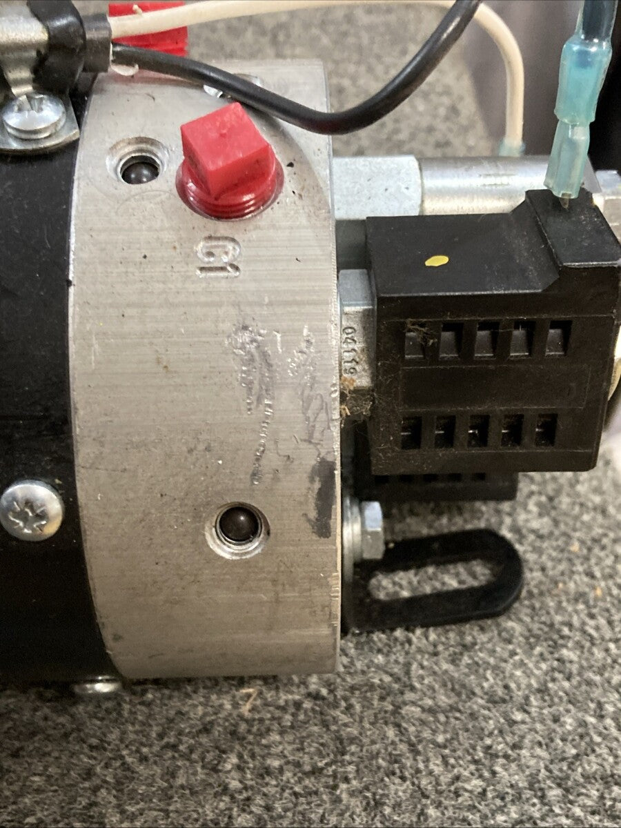 New Genuine Waltco 70400785 Hydraulic Pump, 2200 PSI