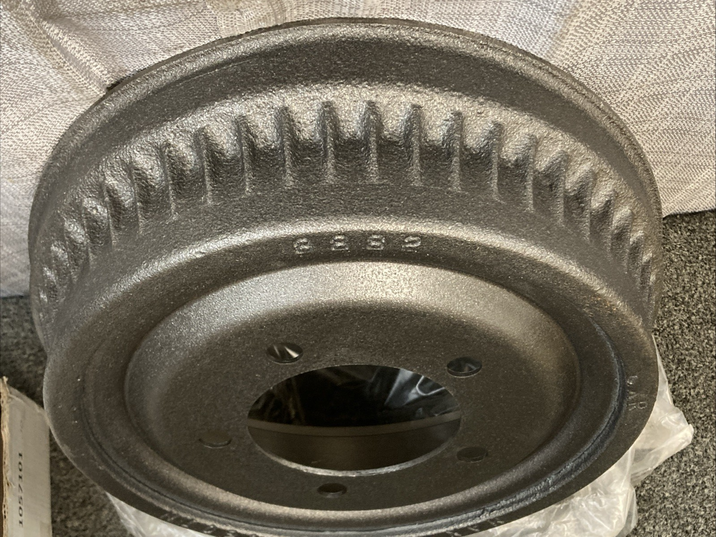 New Genuine DuraGo BD8882 Front Brake Drum
